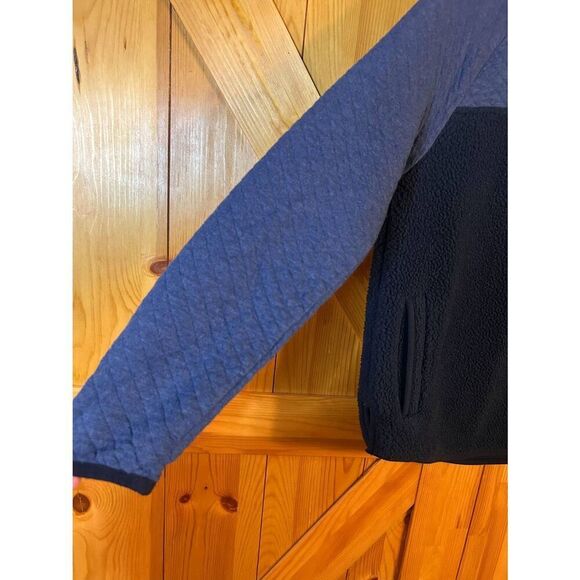 Vineyard Vines Medium Dark Blue Pullover Sherpa Sweater Pockets Size XSmall (892 - Picture 2 of 5